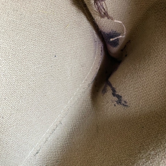 Signature Dooney and Bourke Canvas Tote - Picture 14 of 15